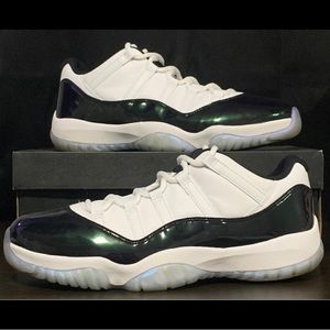 Jordan 11 low ‘ Emerald ‘